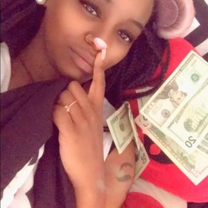 Meet your Posher, Laquanda